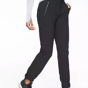 Athleta wander straight pant sz 8P black outerwear